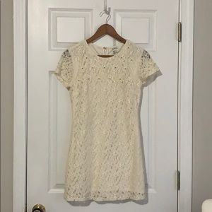 Forever 21 lace pearl embroidery shift dress